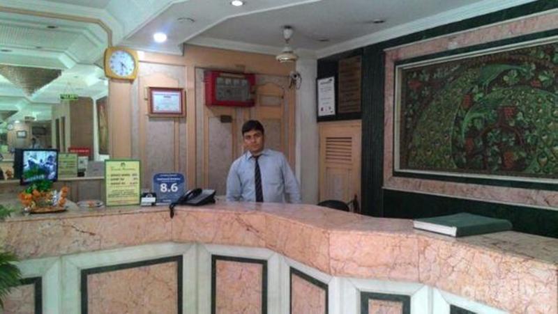 Hotel Sunstar Residency Delhi  Extérieur photo