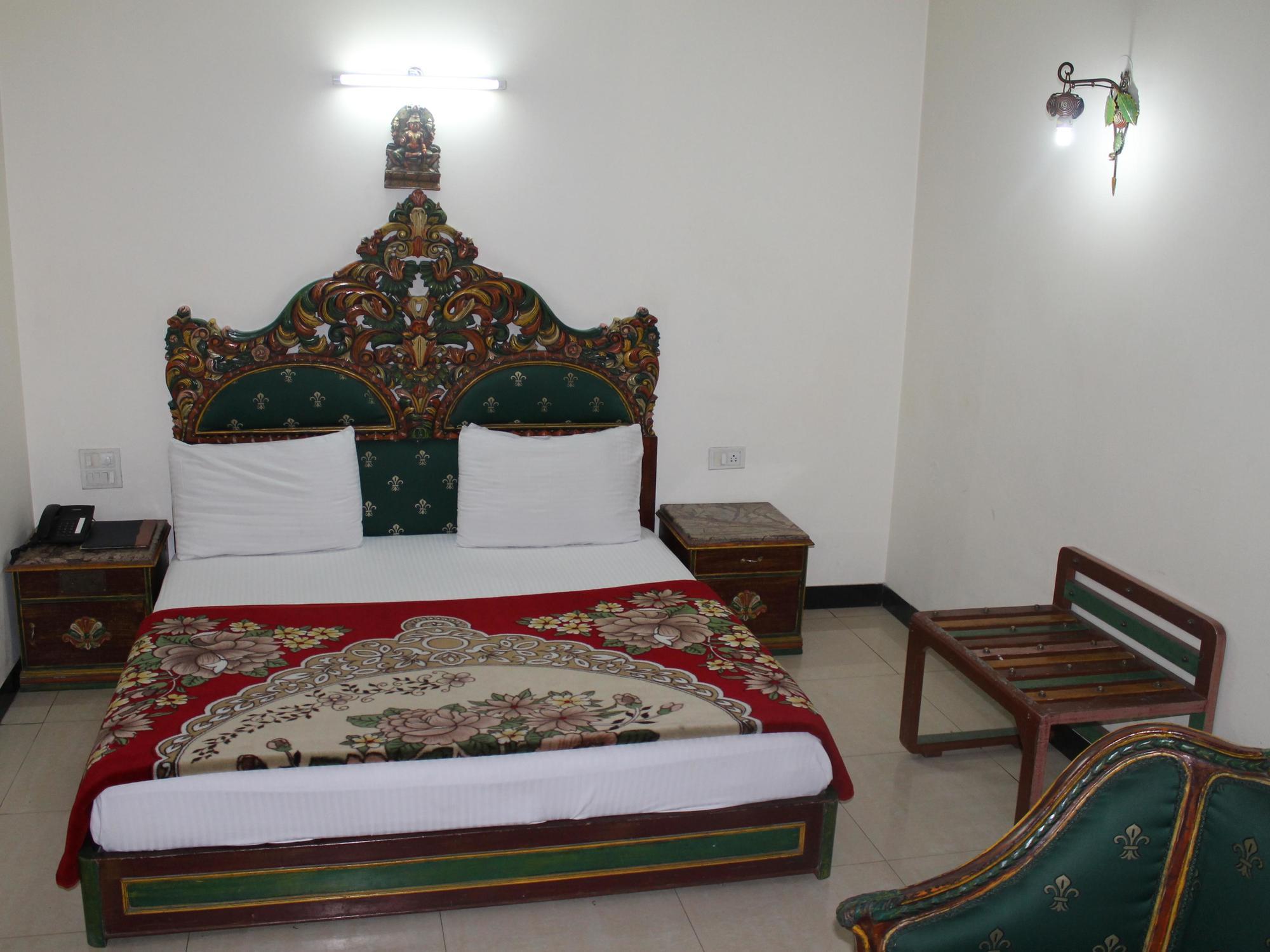 Hotel Sunstar Residency Delhi  Extérieur photo