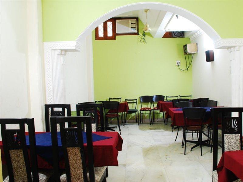 Hotel Sunstar Residency Delhi  Extérieur photo