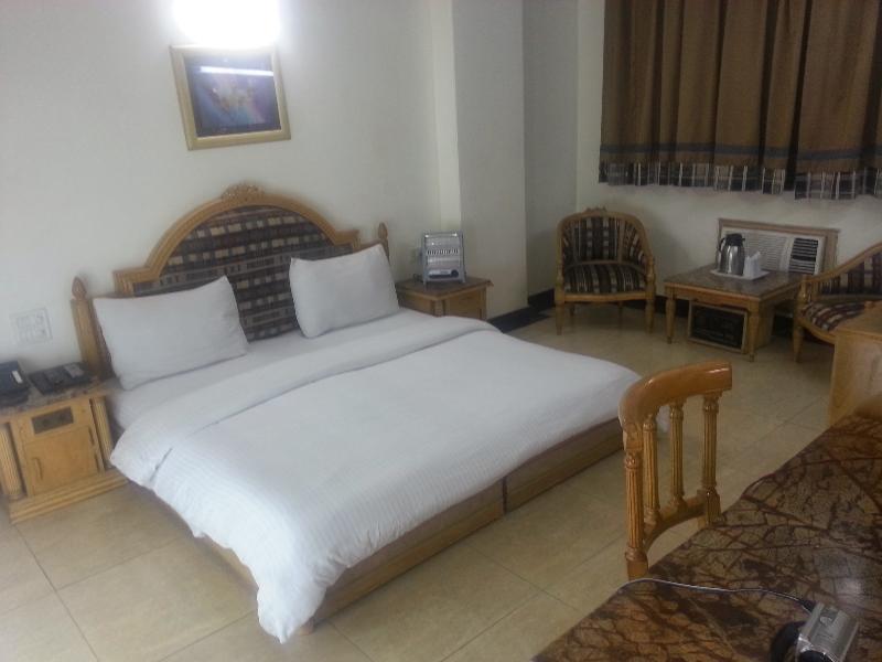 Hotel Sunstar Residency Delhi  Extérieur photo