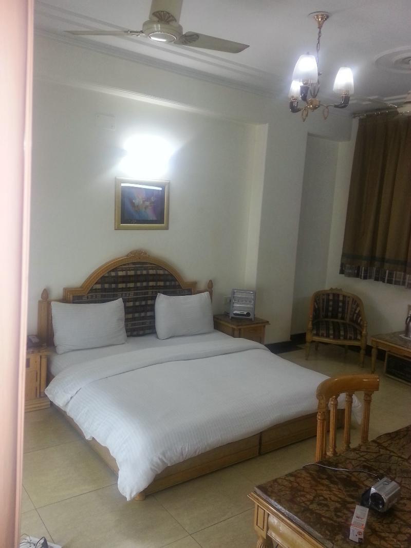 Hotel Sunstar Residency Delhi  Extérieur photo