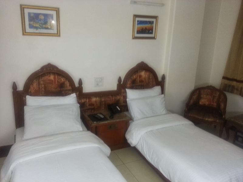 Hotel Sunstar Residency Delhi  Extérieur photo